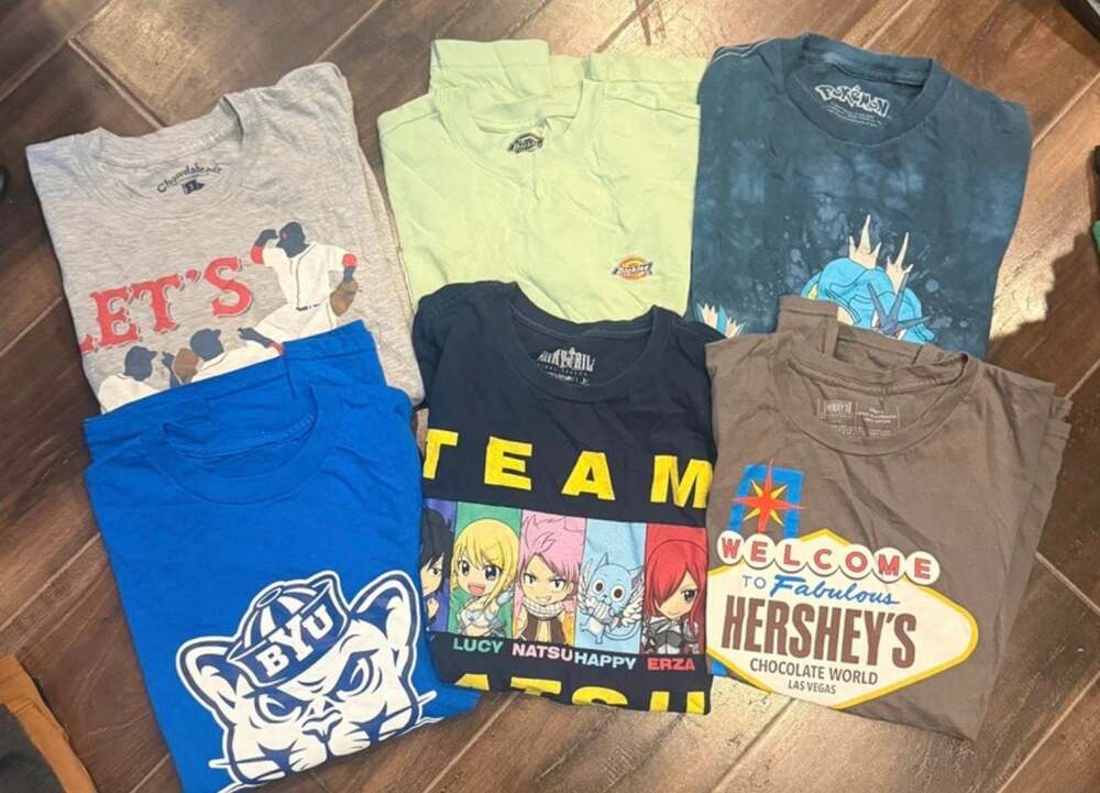 Boys graphic Tshirt bundle, 11 size small shirts